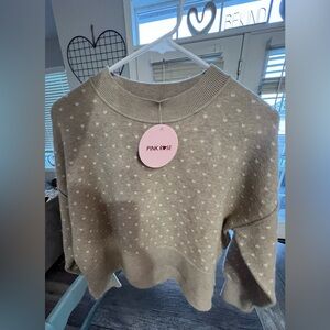 Super Cute & Soft Crop Sweater Size Small. NWT
